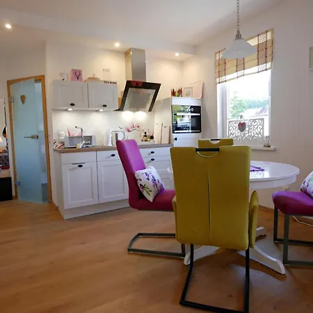 Upland-flair Blumenwiese Im Zentrum! Lejlighed