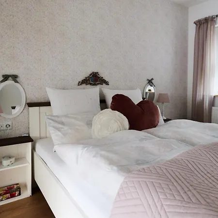 Upland-flair Blumenwiese Im Zentrum! Lejlighed *