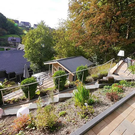 Upland-flair Blumenwiese Im Zentrum!