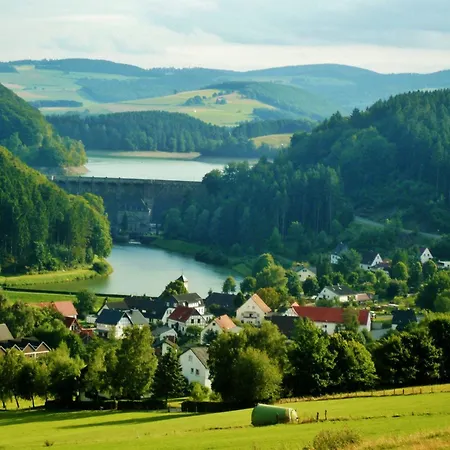 Apartment Upland-flair Blumenwiese Mit Einzigartigem Berggarten Im Zentrum!