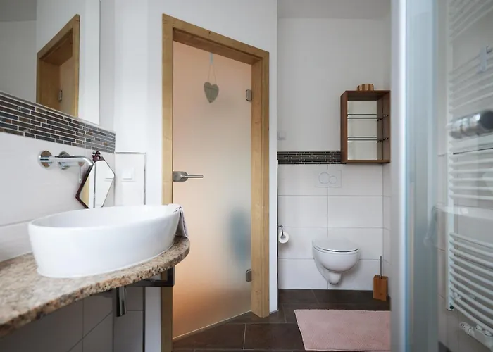 Apartamento Upland-flair Blumenwiese Im Zentrum!